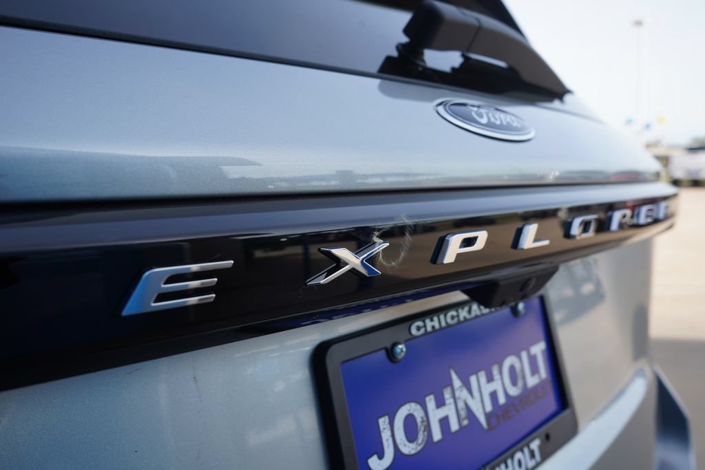Used 2025  Ford Active image 5