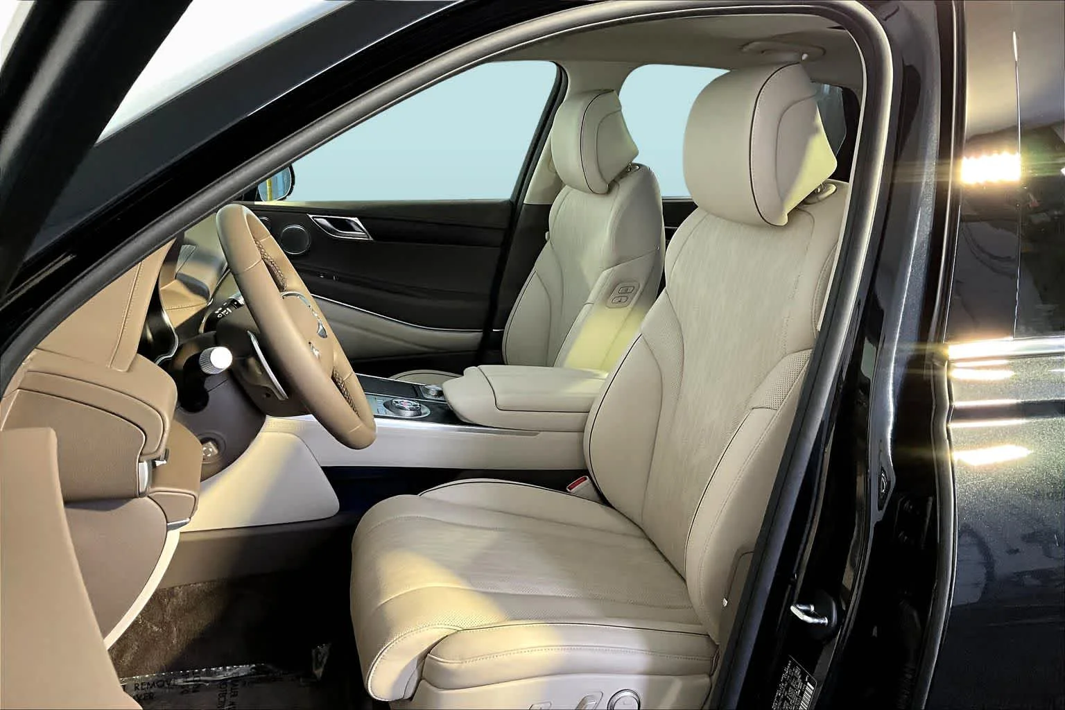 2024 GENESIS GV80 Standard - Photo 9