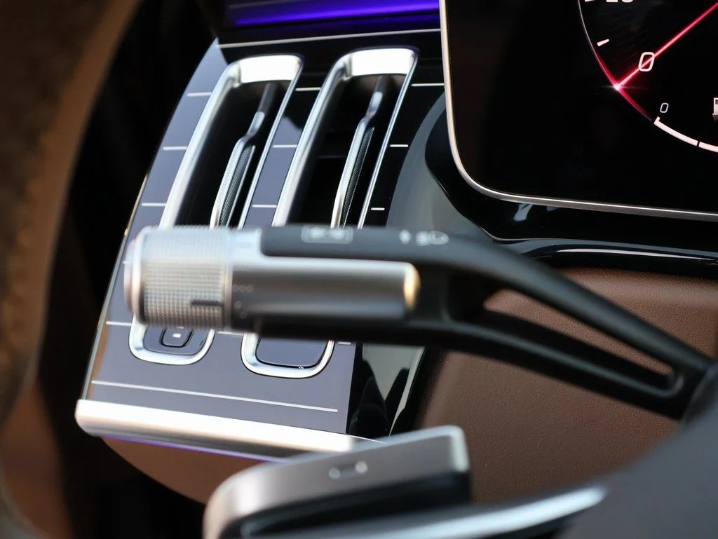 New 2026 Obsidian Black Metallic Mercedes-Benz S 580 image 35