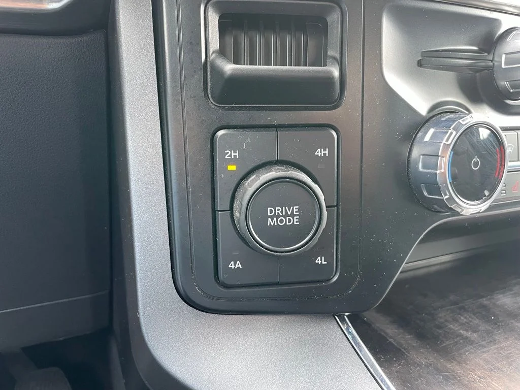 Used 2023 Stone Gray Metallic Ford Lariat image 47