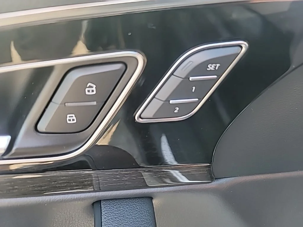 Used 2019 Black Audi 55 Prestige image 15
