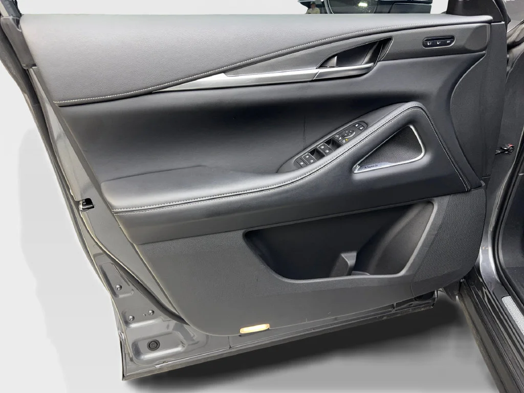 Used 2026 Gray INFINITI LUXE image 33