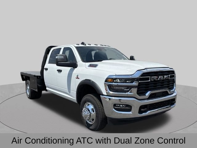 New 2026 Bright White Clearcoat RAM Tradesman image 10