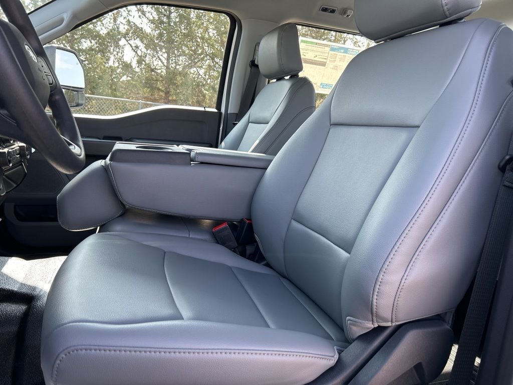 New 2026 Oxford White Ford XL image 14