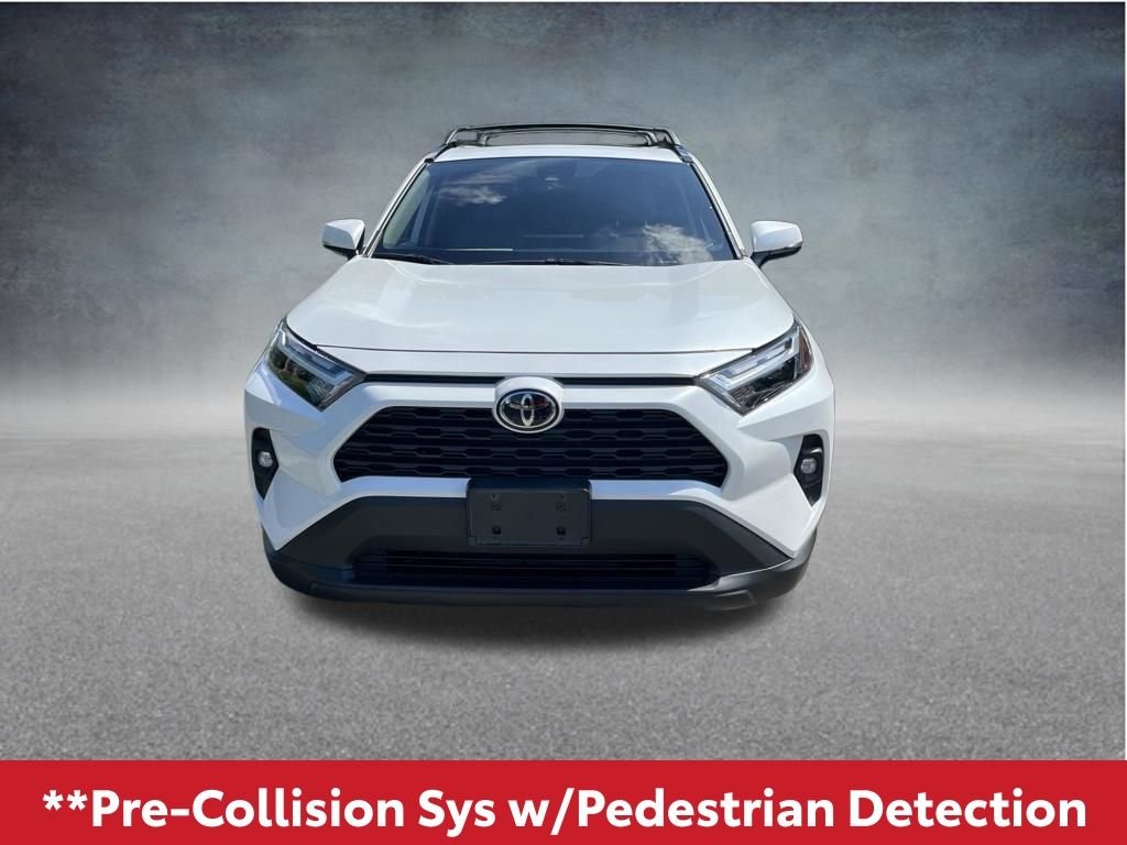 Used 2025 Beige Toyota XLE Premium image 13