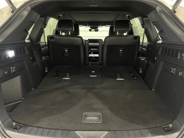 Used 2024 White Mazda Premium Plus image 21