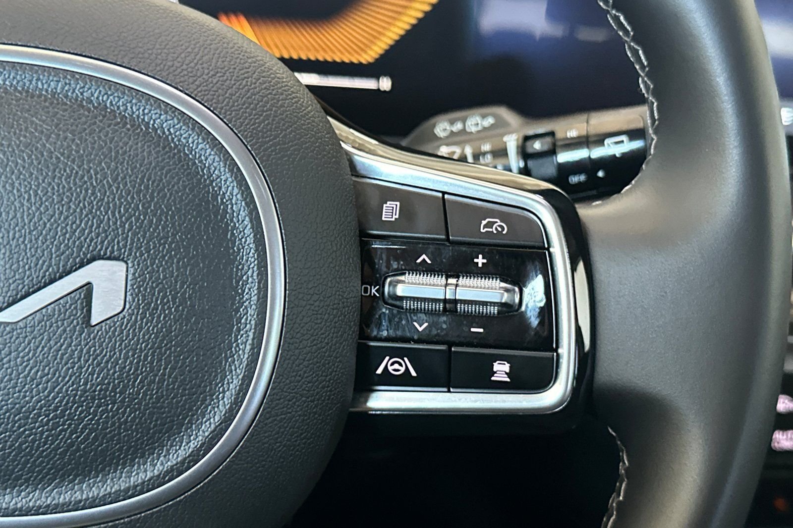 Used 2025 Gray Kia S image 28