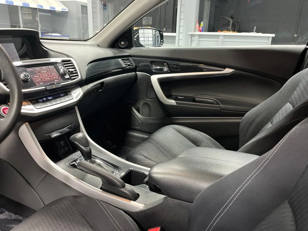 Used 2015 Crystal Black Pearl Honda EX-L image 14