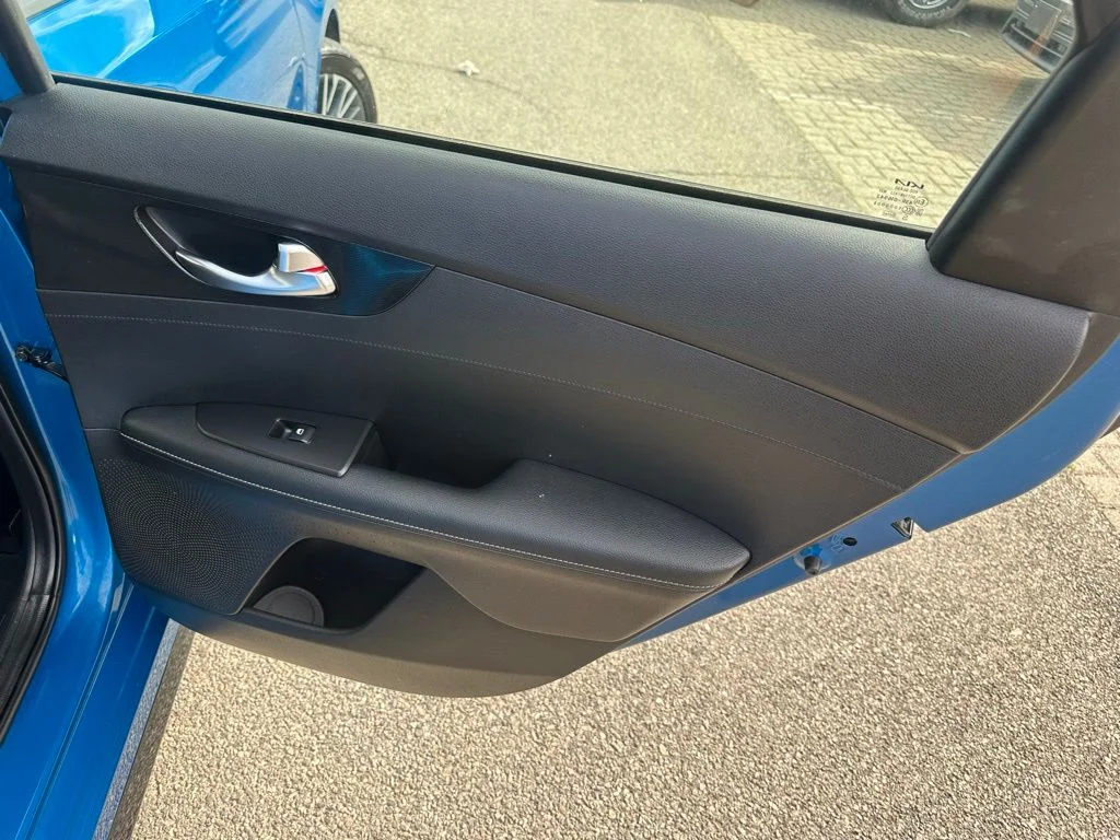 Used 2023 Blue Kia GT-Line image 33