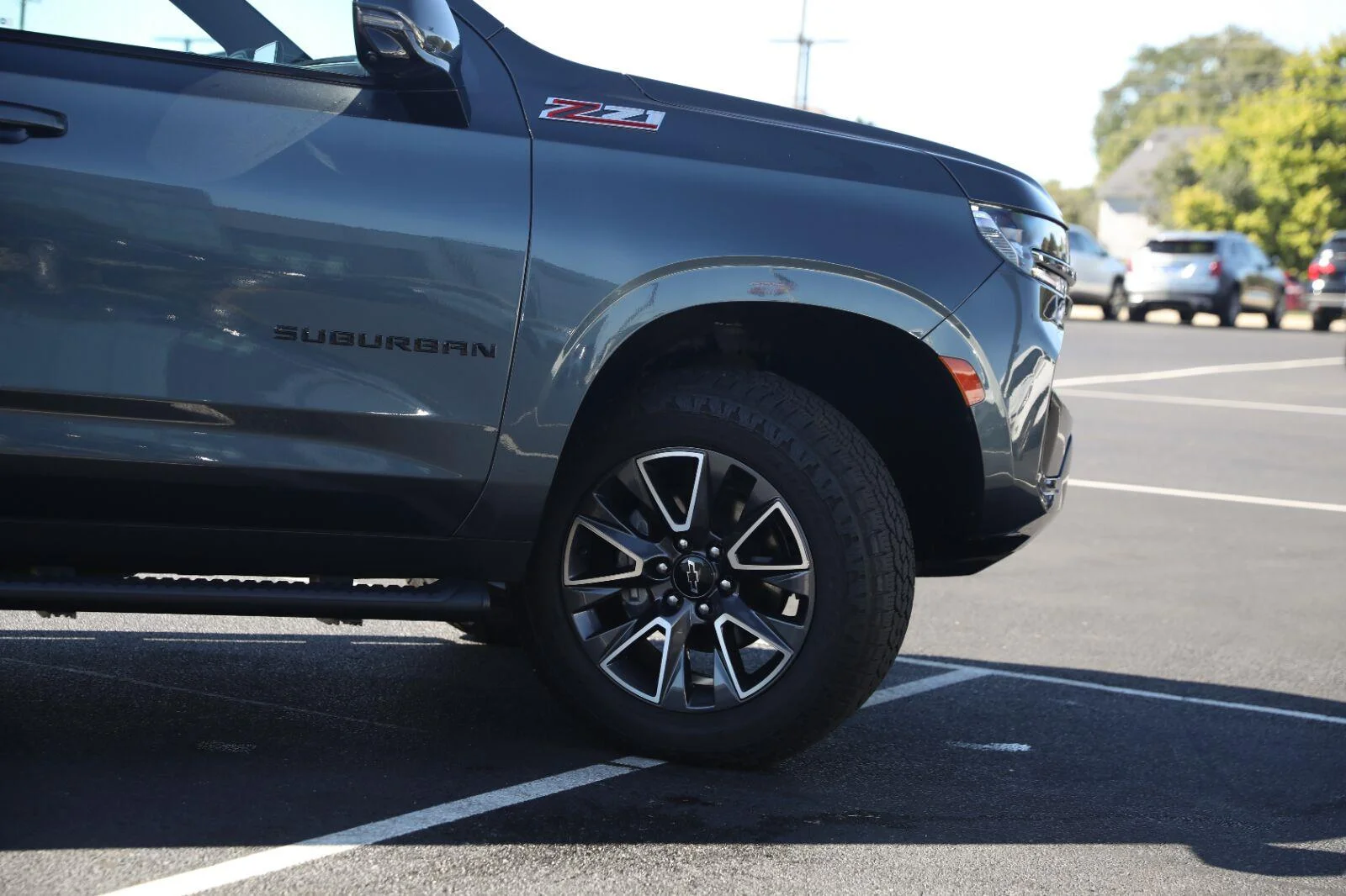 Used 2021 Shadow Gray Metallic Chevrolet Z71 image 11
