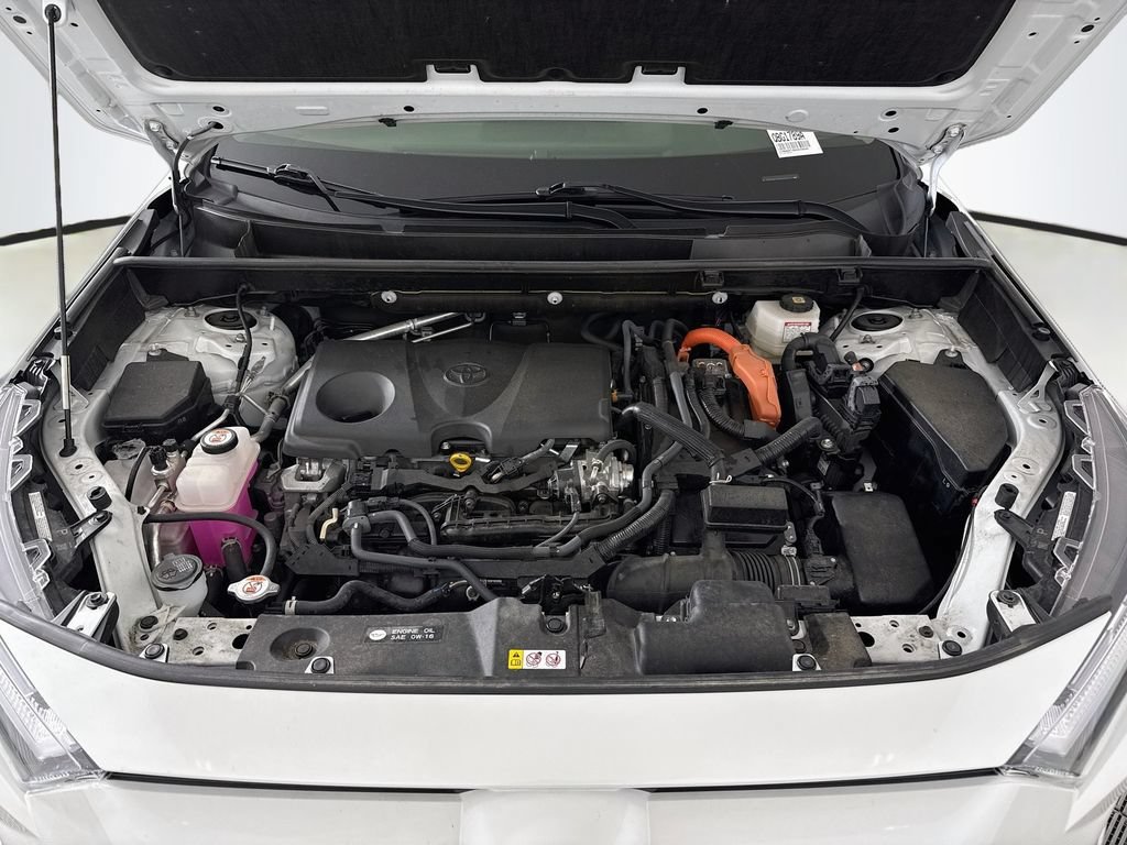 Used 2024  Toyota Hybrid Limited image 29