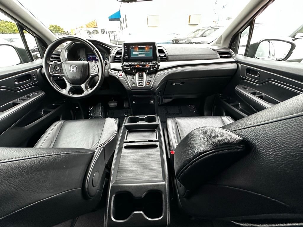 2024 Honda Odyssey EX-L - Photo 18