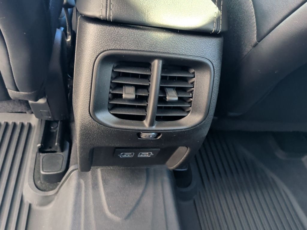 Used 2021 Slate Blue Pearlcoat Jeep Latitude Lux image 12