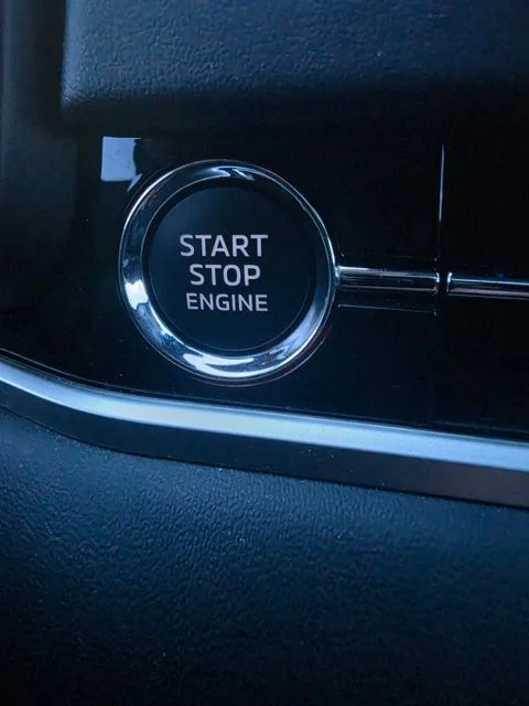Used 2024  Mitsubishi SE image 20
