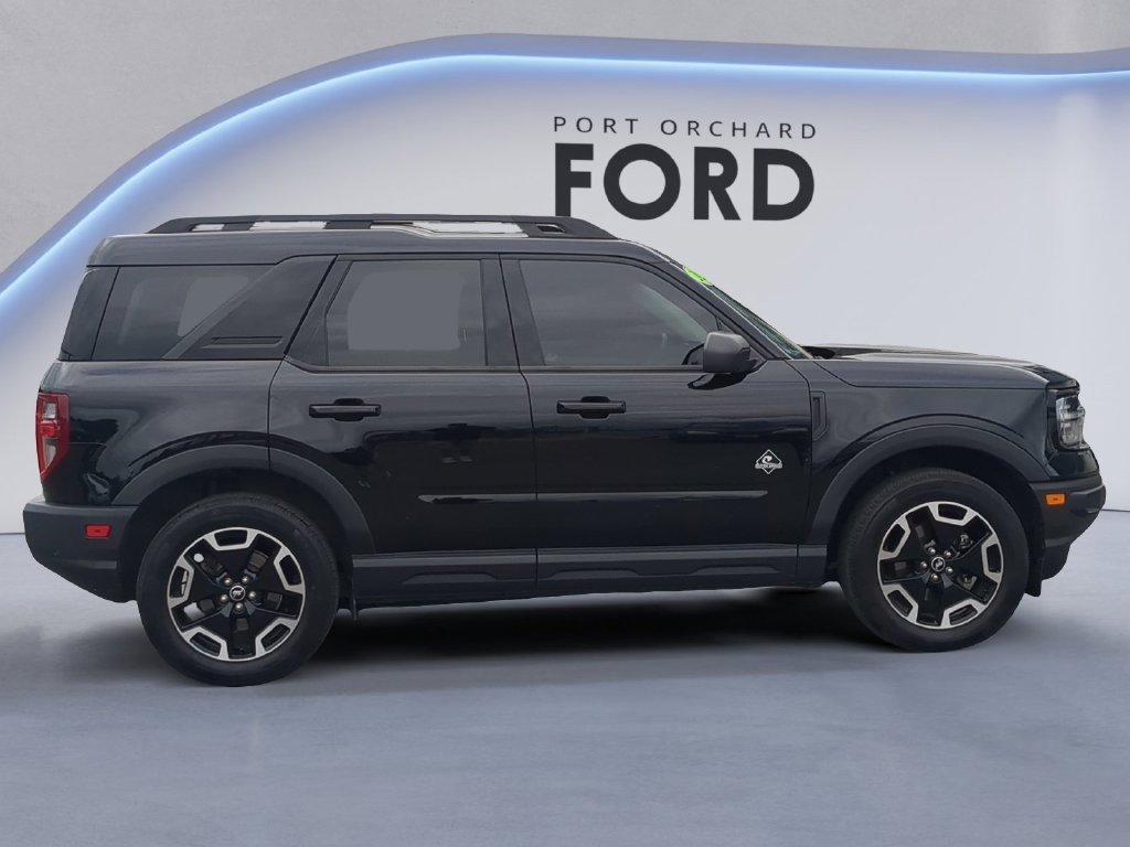 Used 2023 Shadow Black Ford Outer Banks image 8