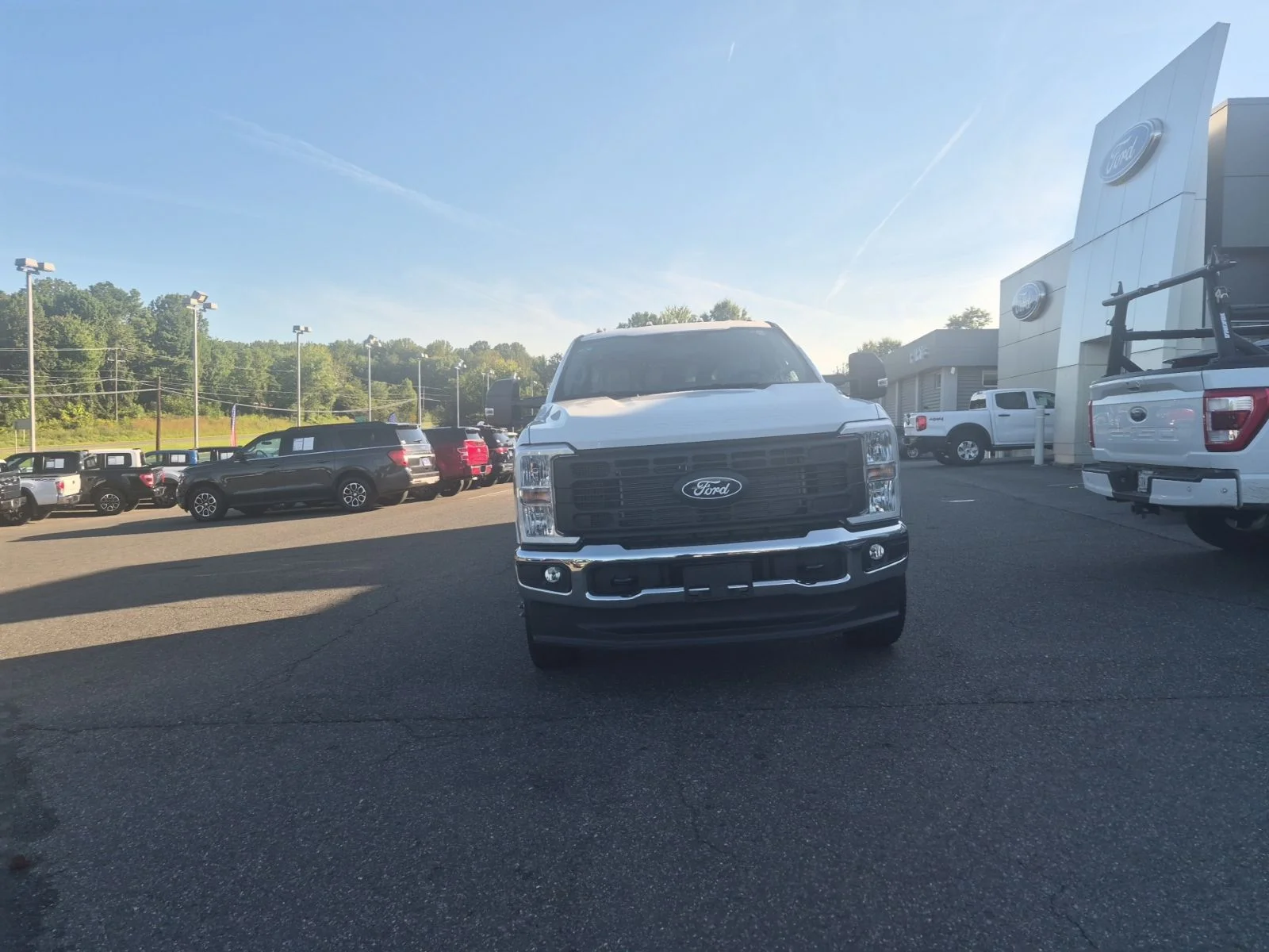 New 2027 Oxford White Ford XL image 5