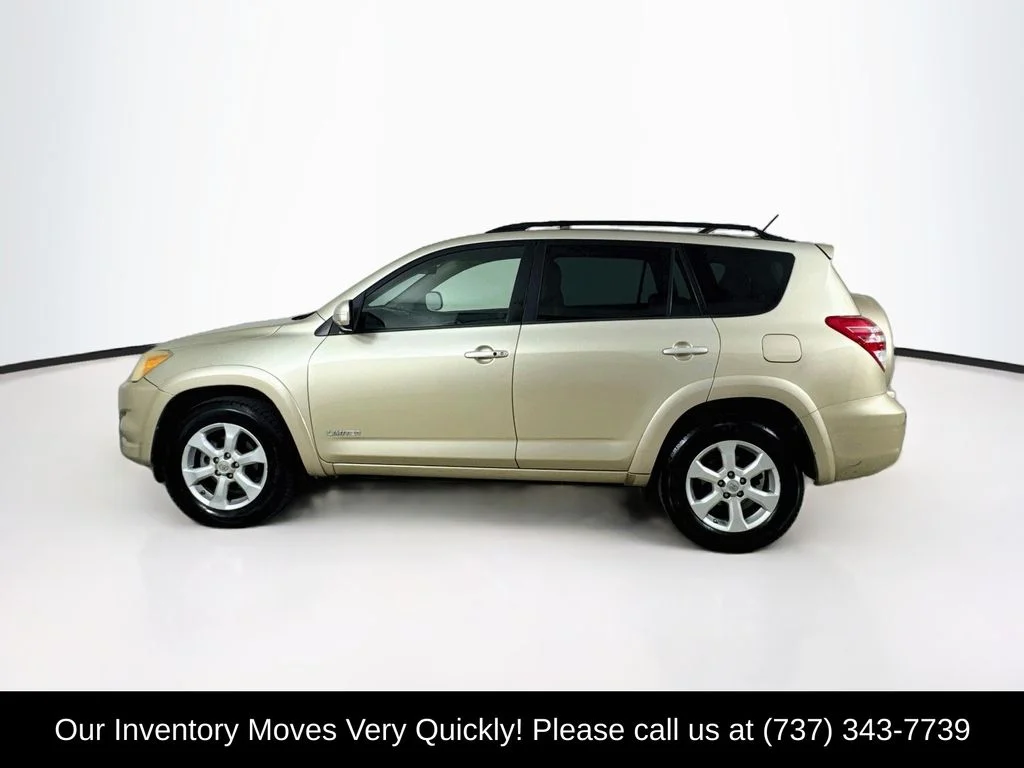 Used 2009 Sandy Beach Metallic Toyota Limited image 4