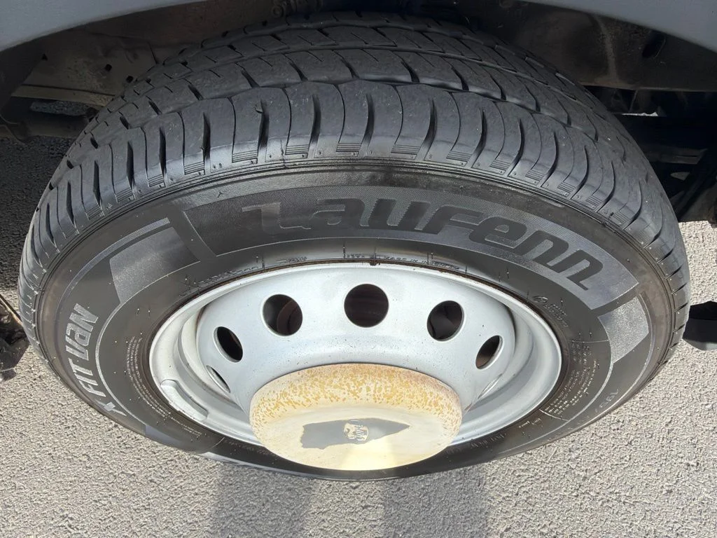 Used 2016 Ingot Silver Ford XLT image 15
