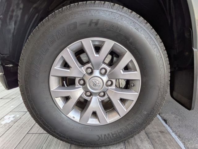 Used 2018 Magnetic Gray Metallic Toyota SR5 image 28