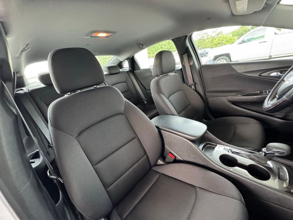 Used 2023 White Chevrolet LS image 18