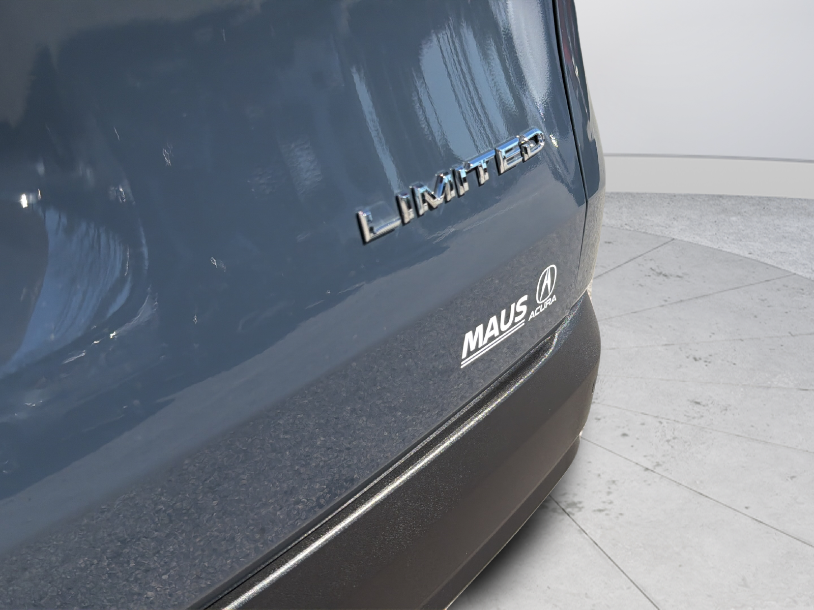 Used 2025 Cloud Toyota Limited image 40
