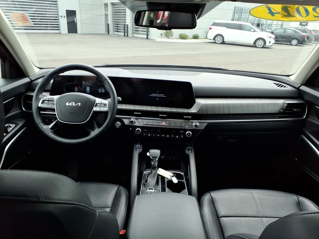 Used 2024 Black Kia EX image 14