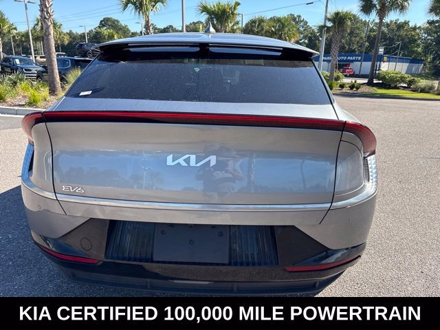 Used 2023 Gray Kia Wind image 6
