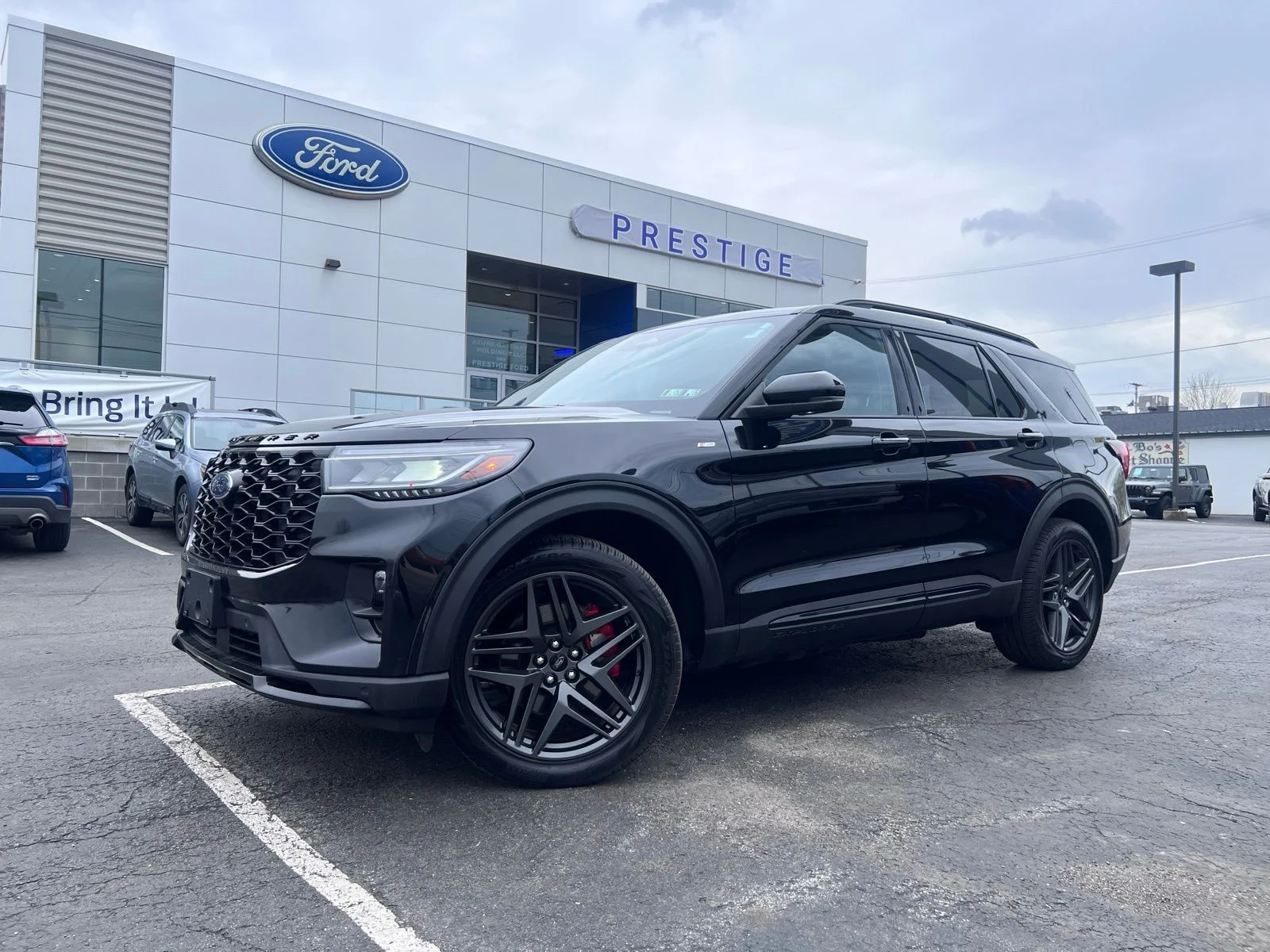 2025 Ford Explorer ST-LINE 4WD (PL535)'s photo