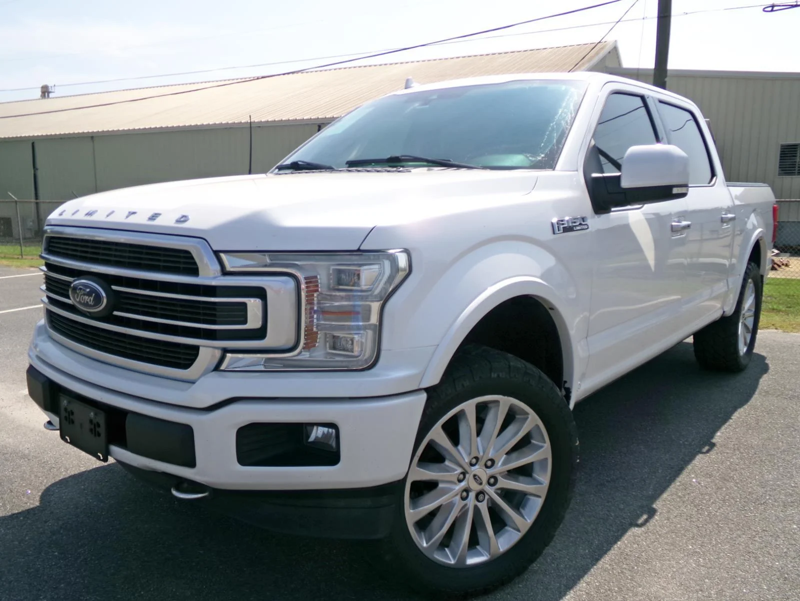 2019 Ford F-150 Limited 4x4 SuperCrew 5-1/2 Box's photo
