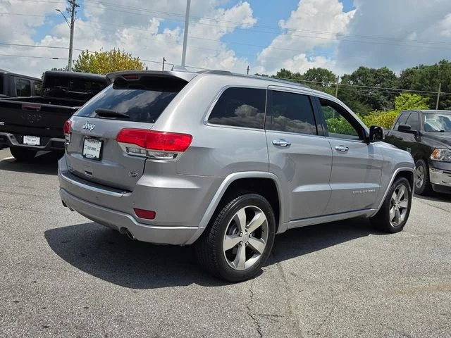 Used 2015 Silver Jeep Overland image 9