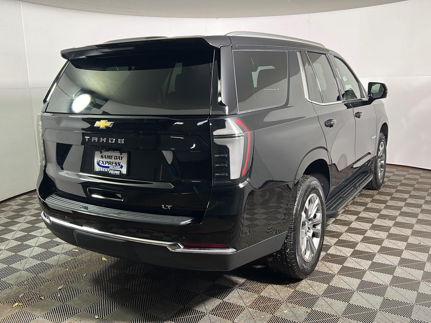 Used 2025 Black Chevrolet LT image 6