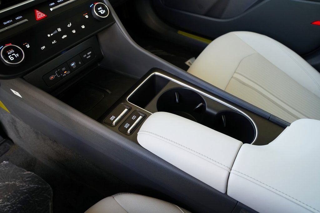 2026 Hyundai Sonata SEL - Photo 21