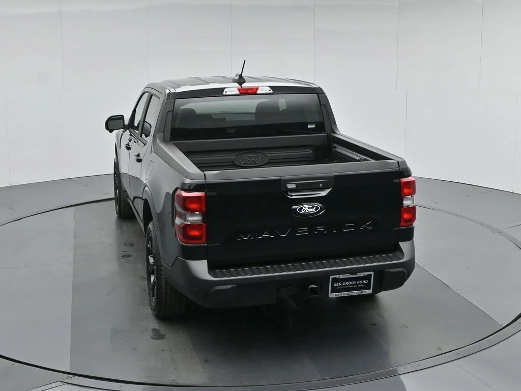 New 2026 Shadow Black Ford Lariat image 41