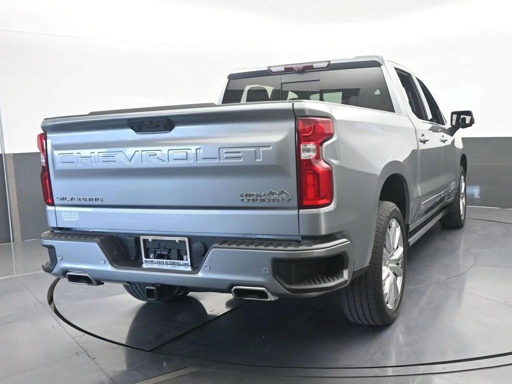 Used 2024 Sterling Gray Metallic Chevrolet High Country image 4