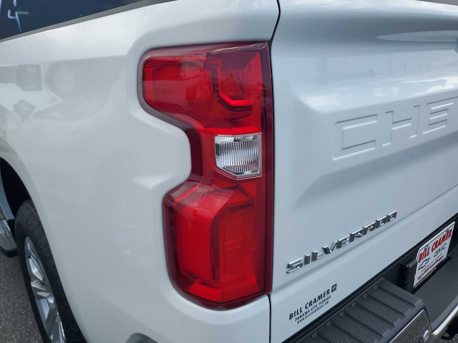 New 2026 Summit White Chevrolet LTZ image 20
