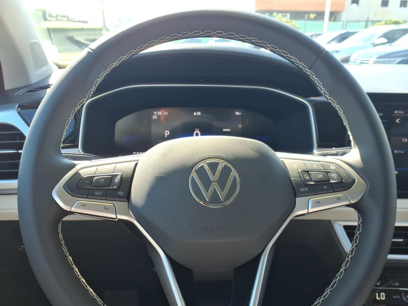 Certified Used 2025 Pure White Volkswagen SE image 24