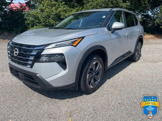 Used 2025 Silver Nissan SV image 4