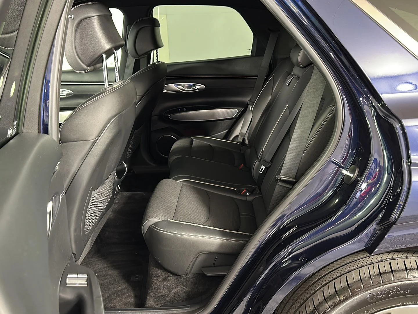 Used 2025 Capri Blue Genesis 3.5T Sport image 22