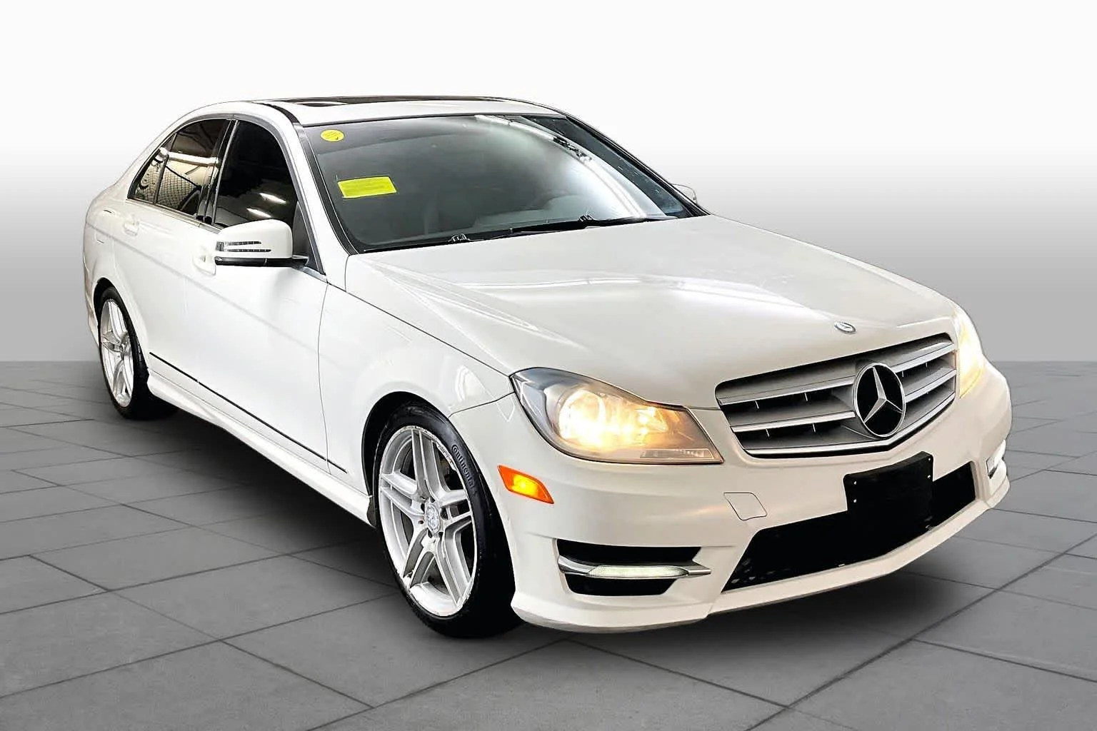 Used 2012 Arctic White Mercedes-Benz C 300 Sport image 3