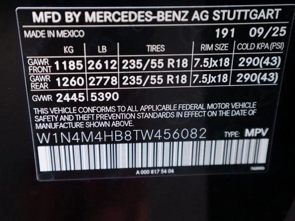 Certified Used 2026 Cosmos Black Metallic Mercedes-Benz GLB 250 image 51