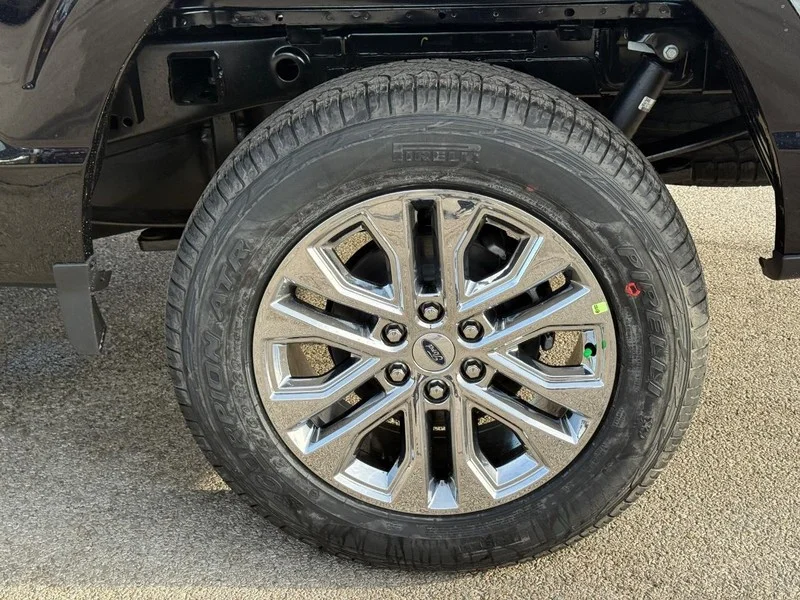 New 2026 Agate Black Metallic Ford XLT 4WD SuperCrew 5.5