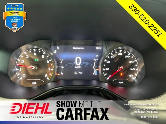 Used 2022 Red Jeep Latitude Lux image 27