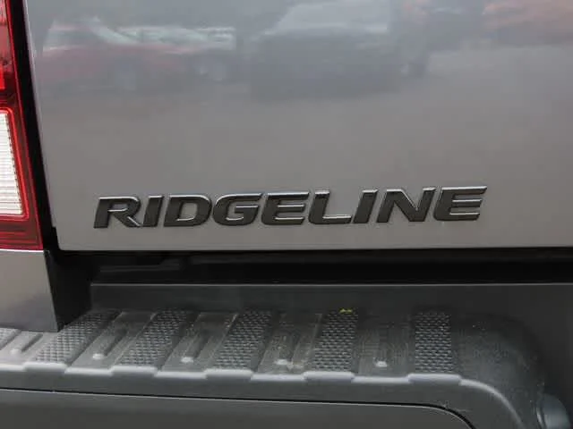 Certified Used 2022 Modern Steel Metallic Honda RTL image 7