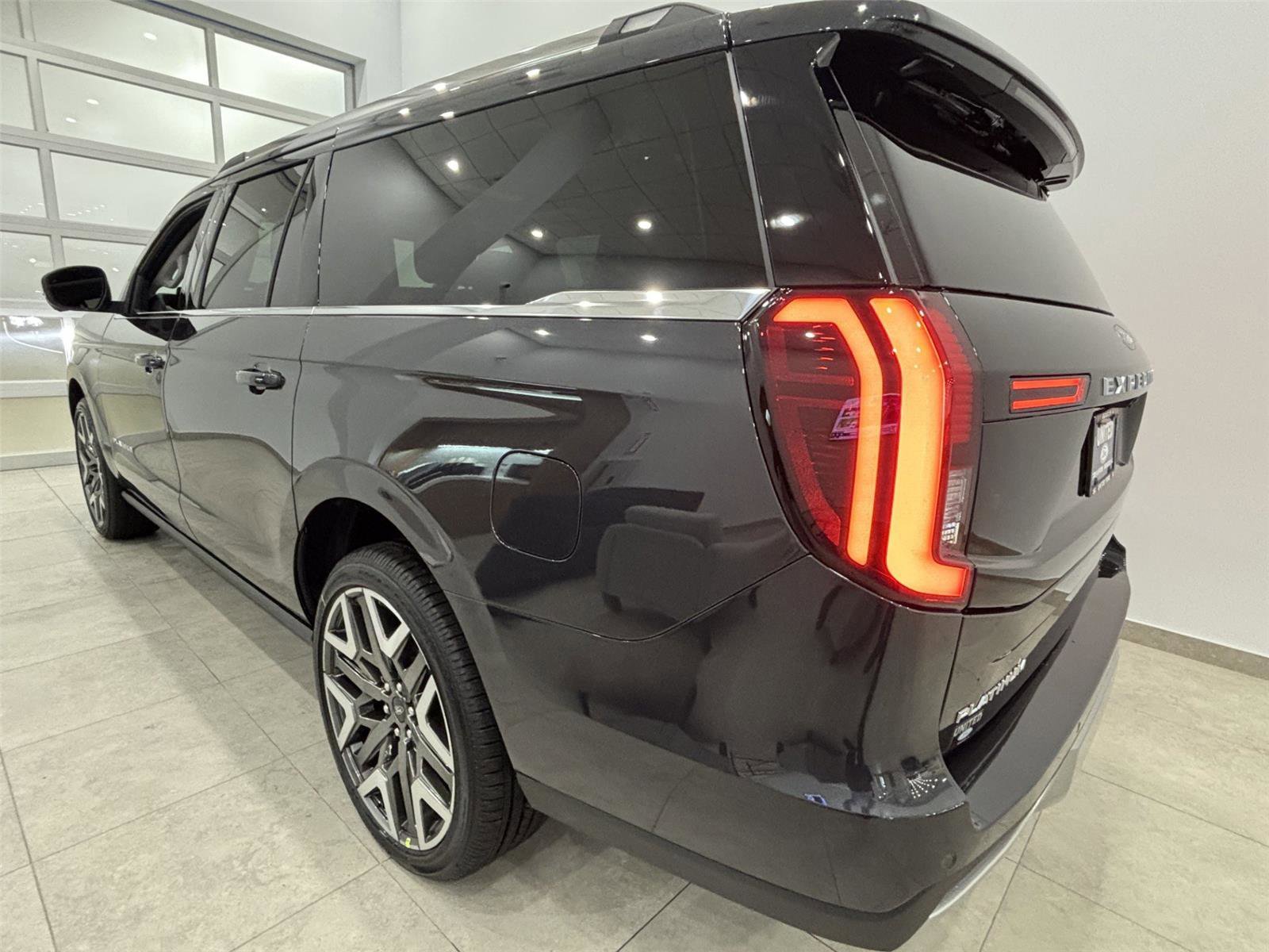 New 2026 Dark Matter Gray Metallic Ford MAX Platinum® image 15