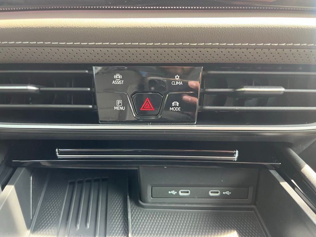 New 2026 Black Volkswagen 2.0T SEL image 14