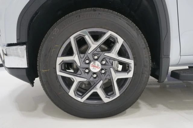 New 2026 Glacier White Tricoat GMC SLT image 12