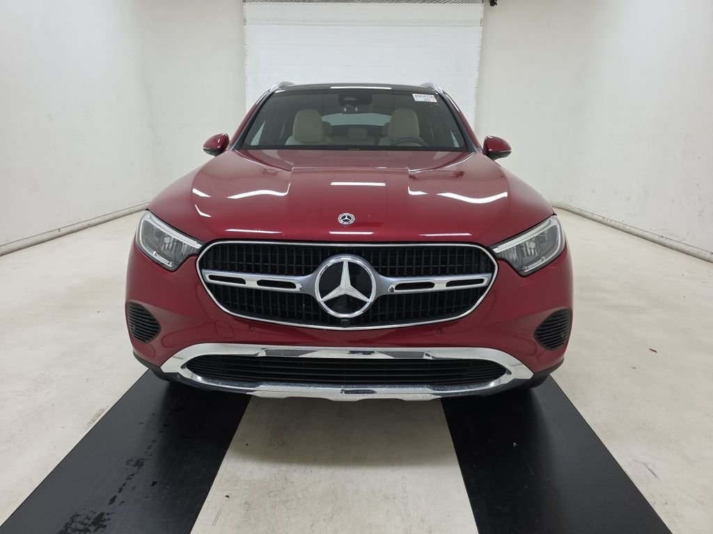 Certified Used 2025 MANUFAKTUR Patagonia Red Metallic Mercedes-Benz GLC 300 image 2