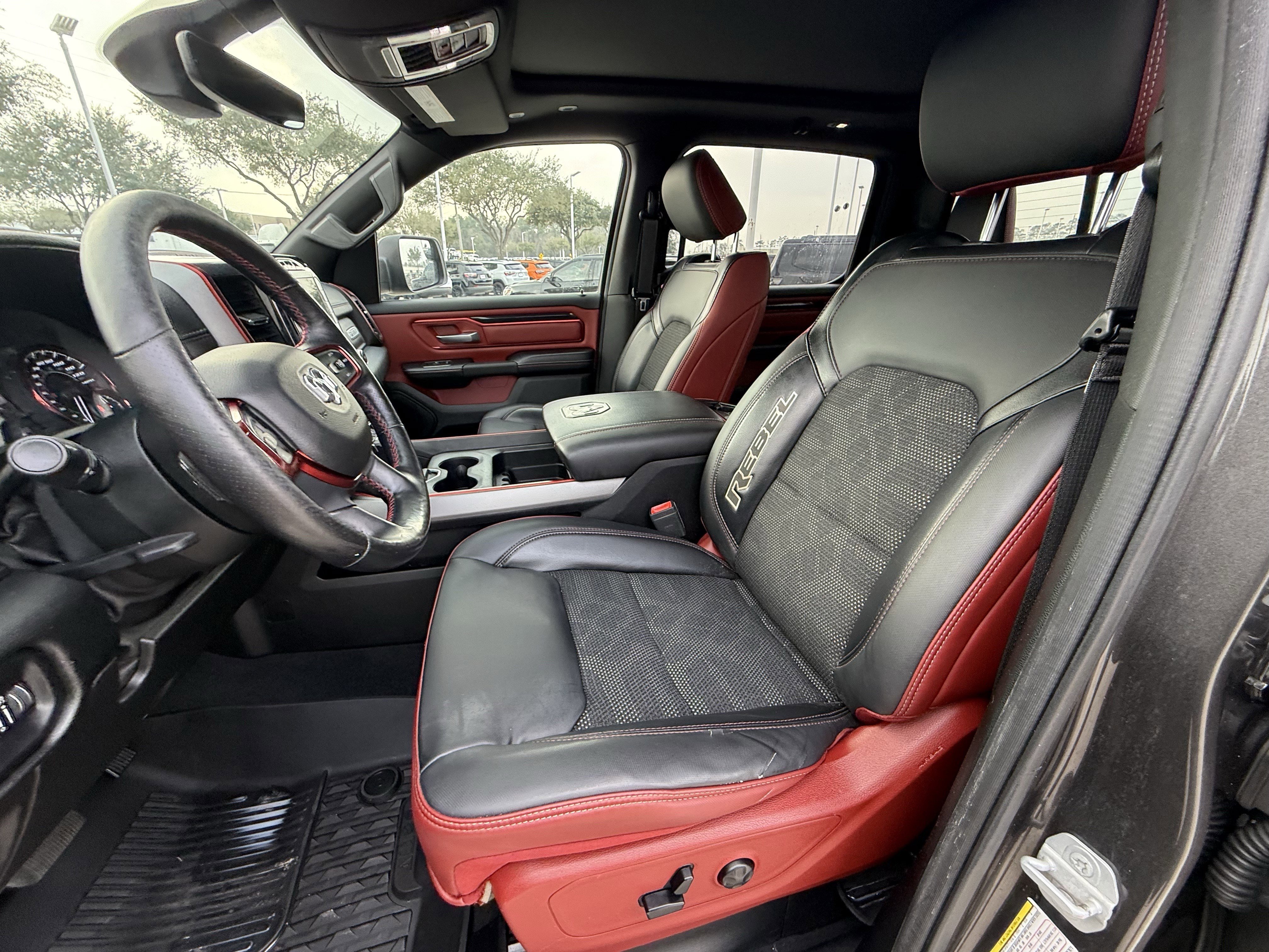Used 2019 Granite Crystal Metallic Clearcoat Ram  image 26