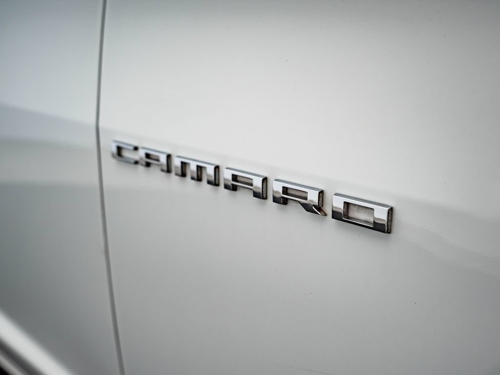 Used 2010 Summit White Chevrolet SS image 15
