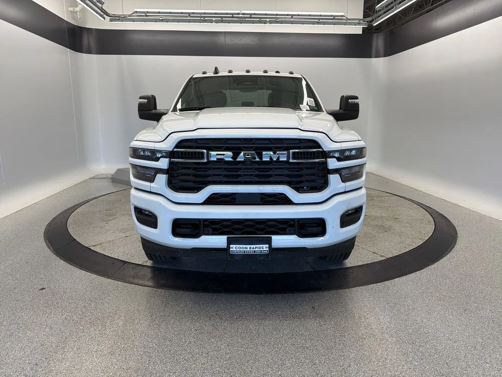 New 2026 Bright White Clear-Coat Exterior Paint Ram Big Horn image 2